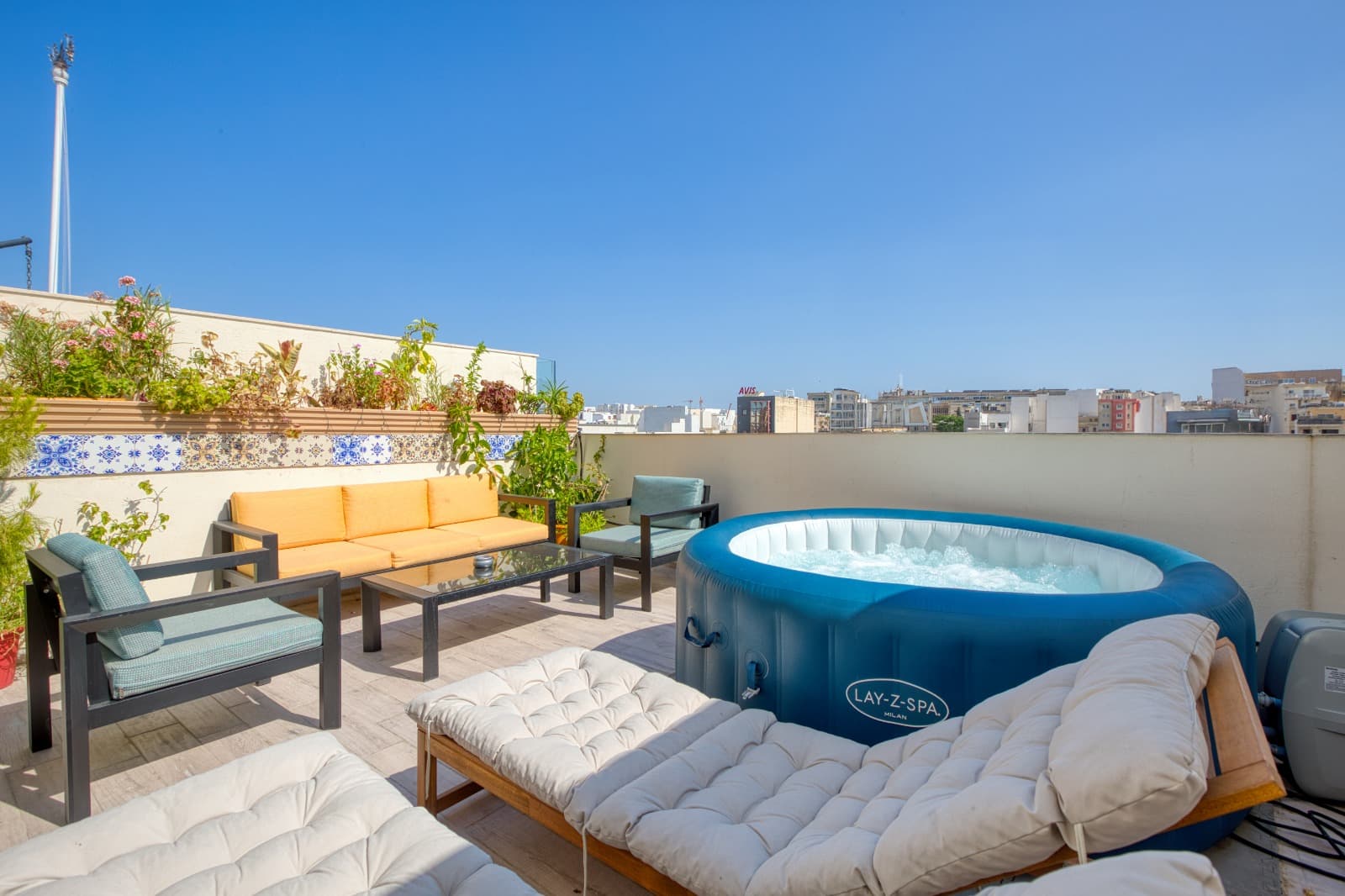 Seafront Penthouse iin Msida - thumbnail 3