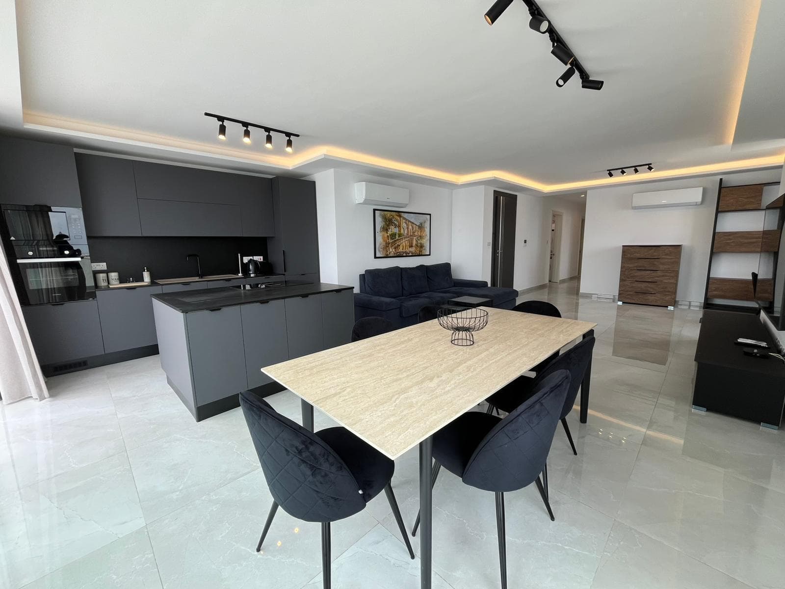Three Bedroom Penthouse with Large Terrace and Sea views in Qawra - thumbnail 9