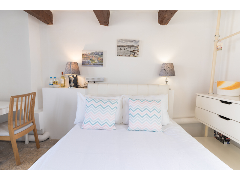 One Bedroom Apartment with Roof Terrace in Valletta  - thumbnail 10