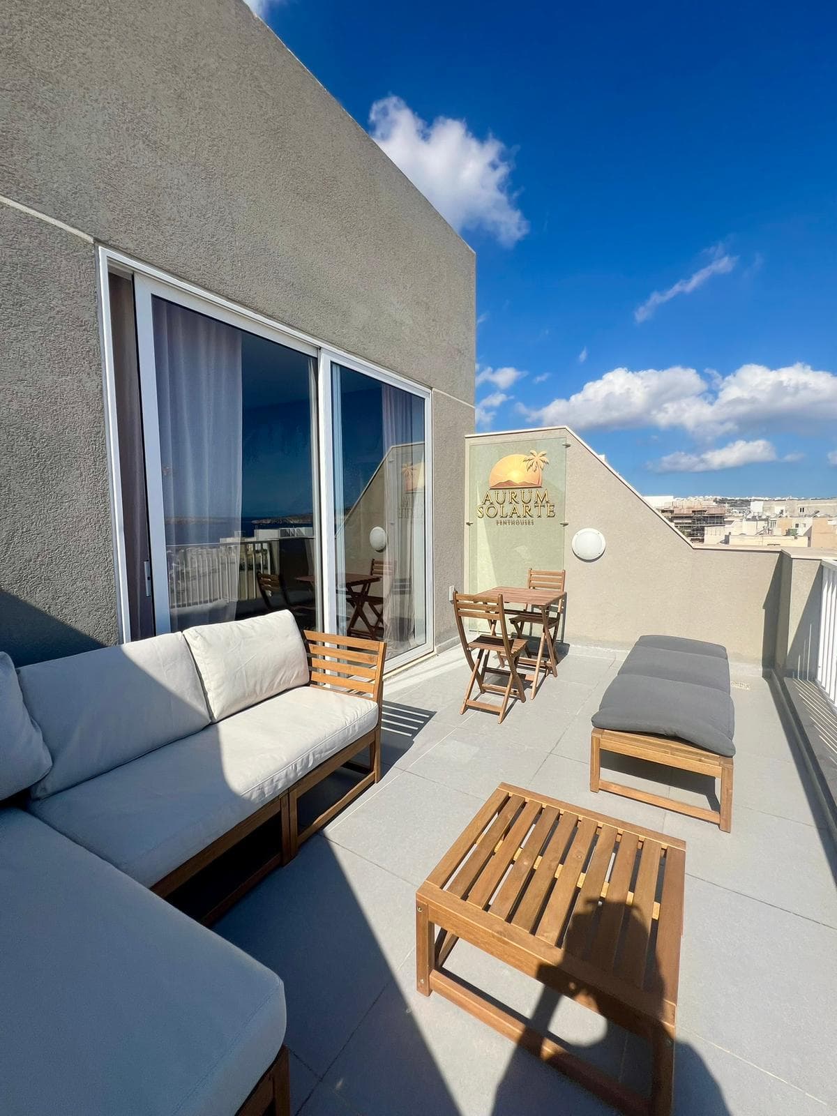 Penthouse in St. Pauls Bay - thumbnail 2