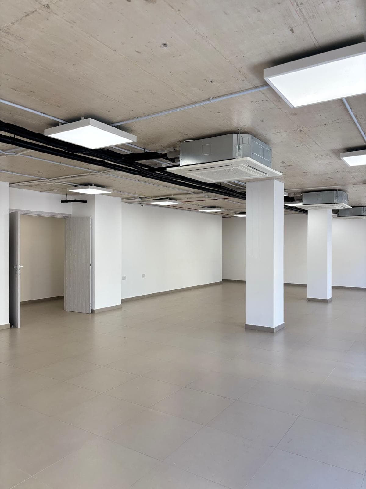 Office in Gzira - thumbnail 4
