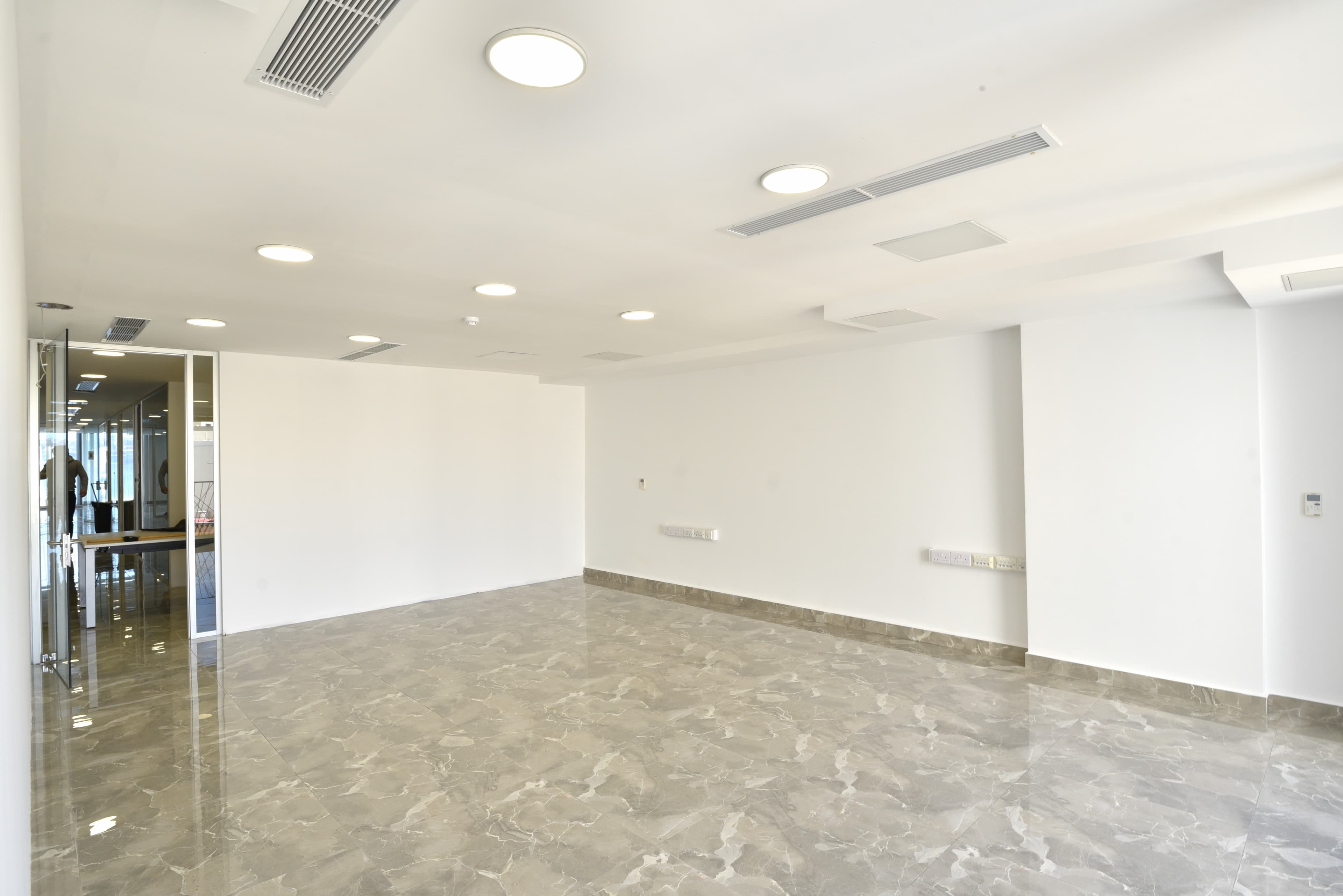 Office in Sliema - thumbnail 12