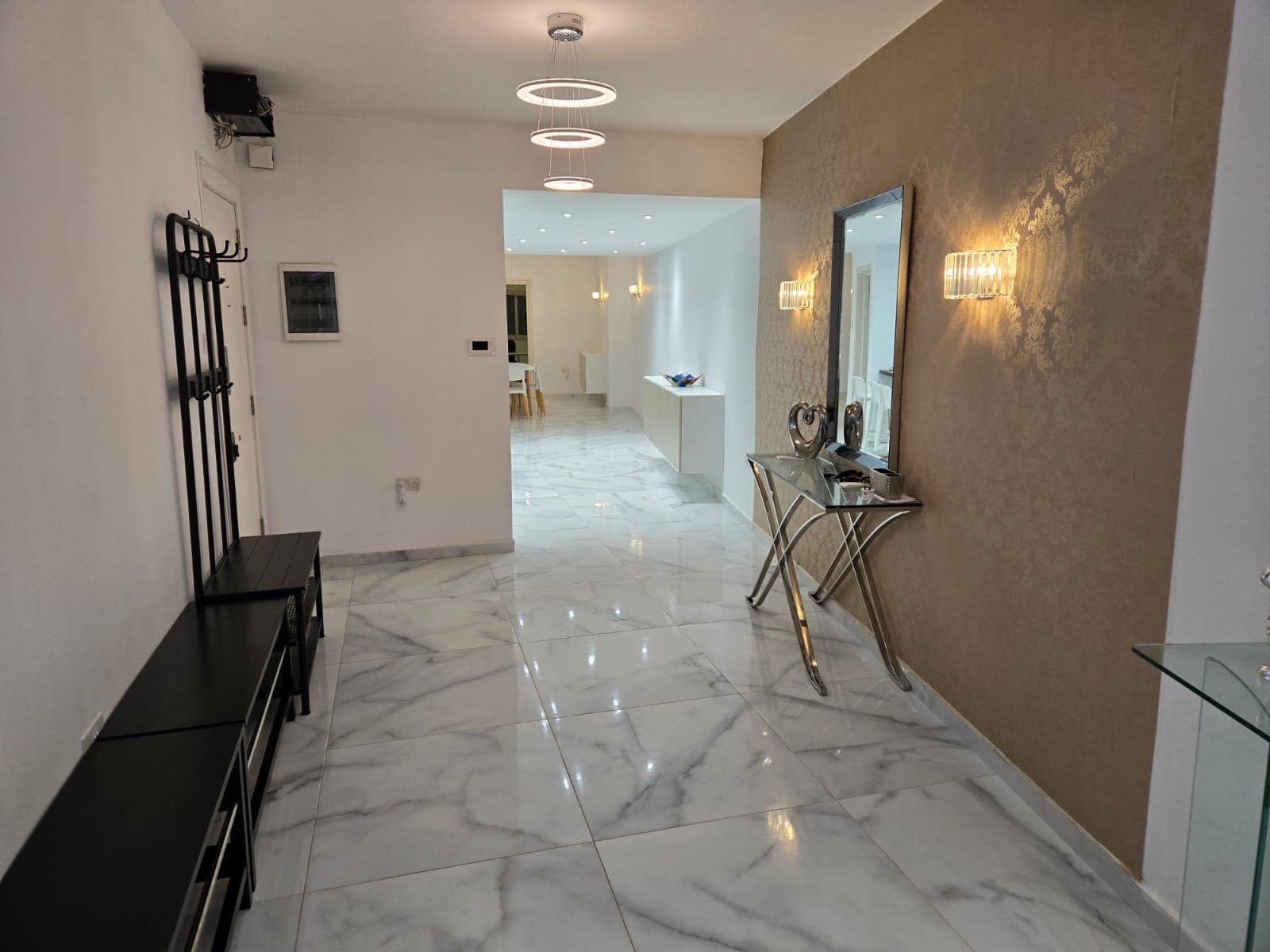 A Three bedroom with a terrace facing the seafront in central Sliema - thumbnail 21