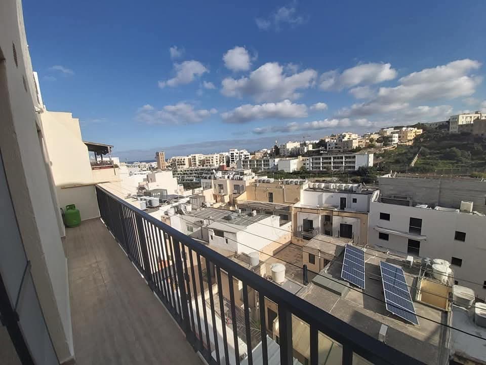 Apartment in St. Julians - thumbnail 2