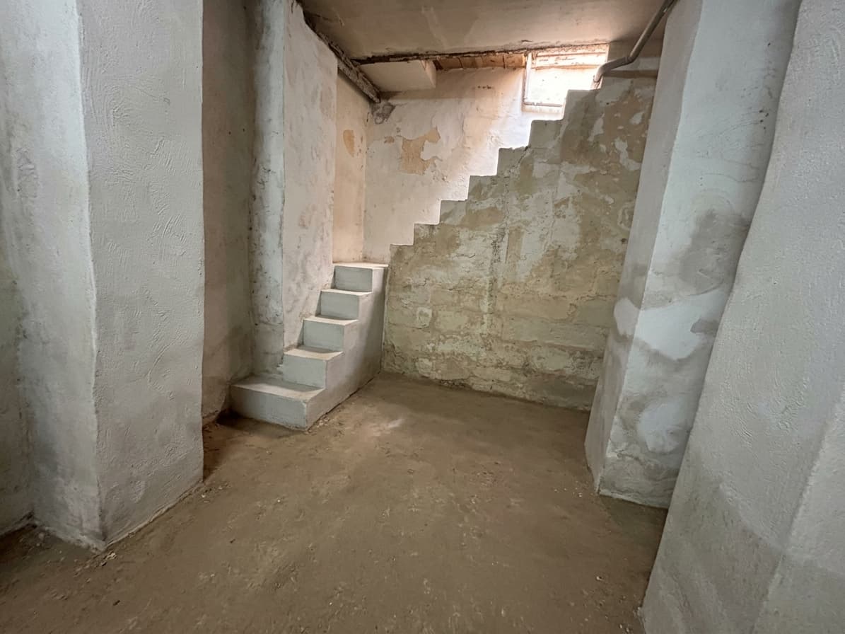 140 sqm Ground Floor Restaurant in Valletta - thumbnail 2