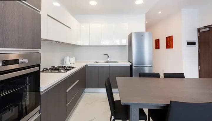 Penthouse in St Julians - thumbnail 10