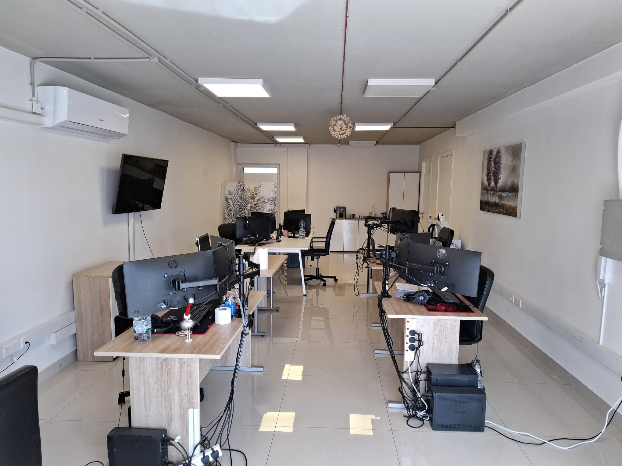 Penthouse Office in Mriehel - thumbnail 4
