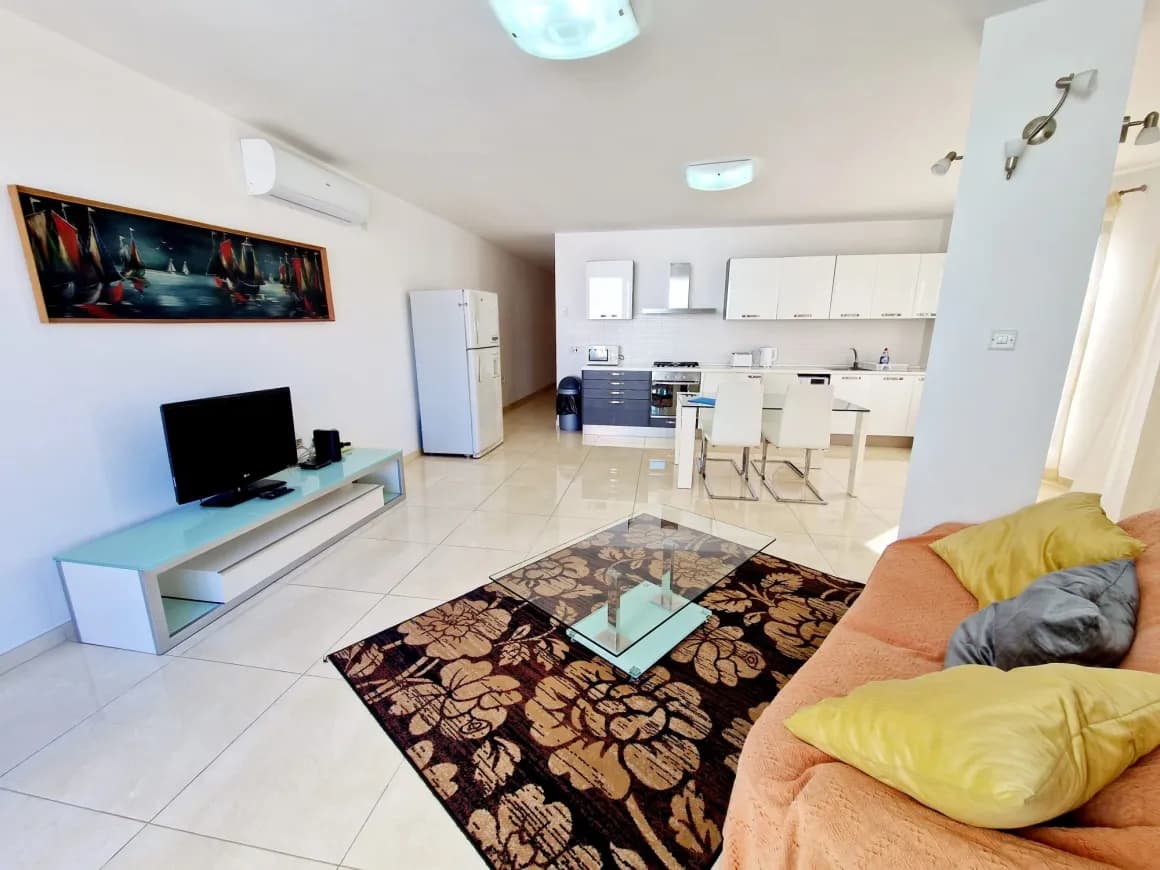Two Bedroom Apartment with Balconies in Bugibba - thumbnail 5