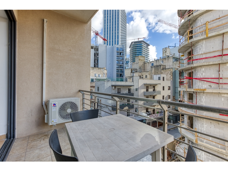 Two Bedroom Apartment with Private Balcony in St Julians - thumbnail 4