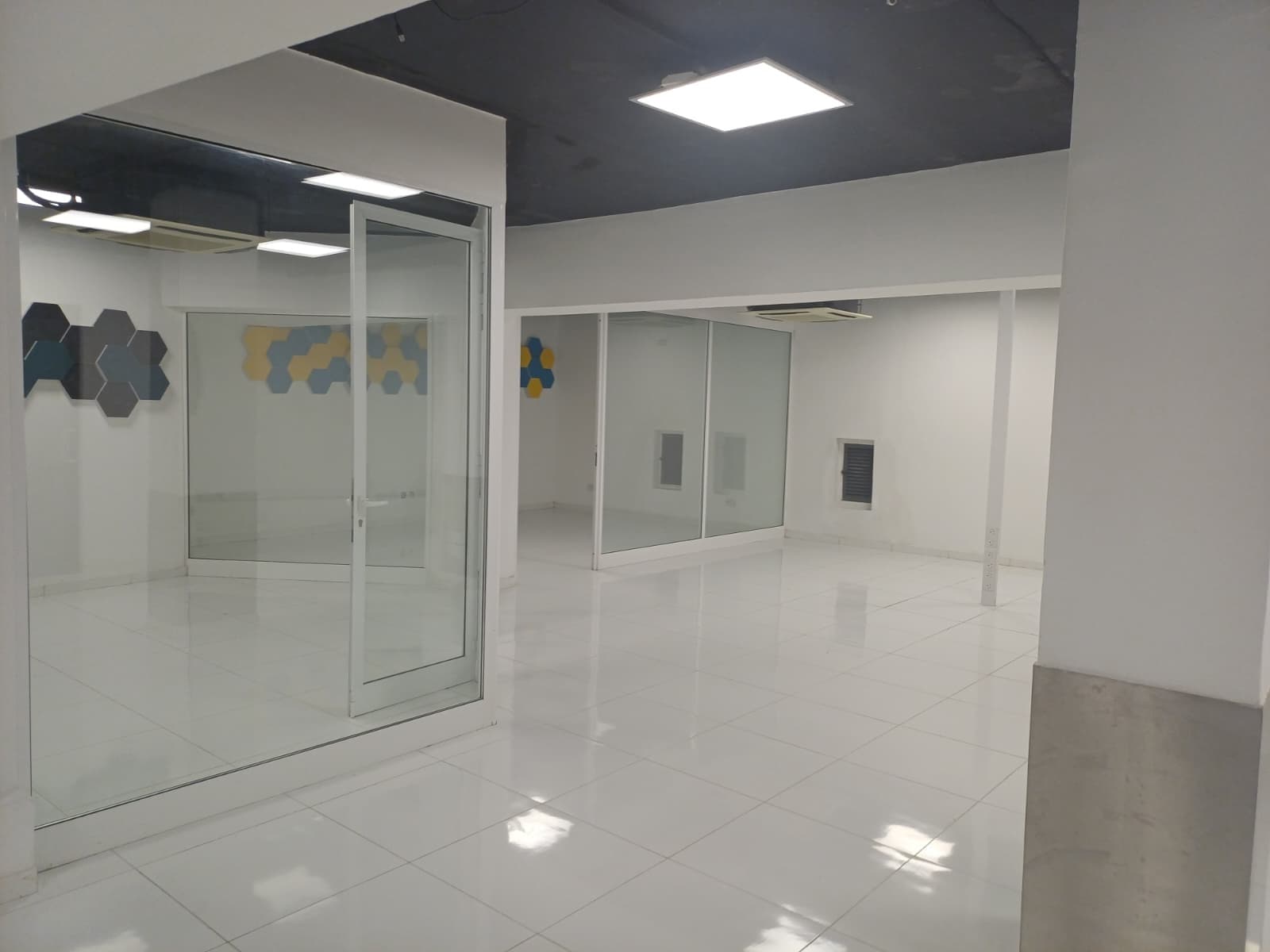 Office space in St. Julians - thumbnail 2