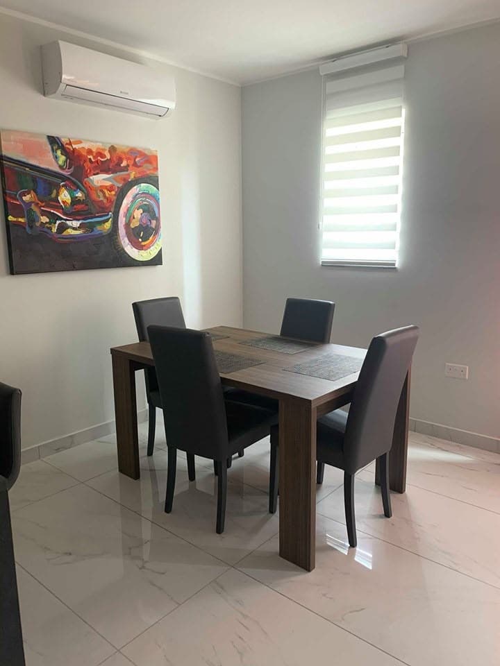 One Bedroom Apartment in Gzira - thumbnail 4