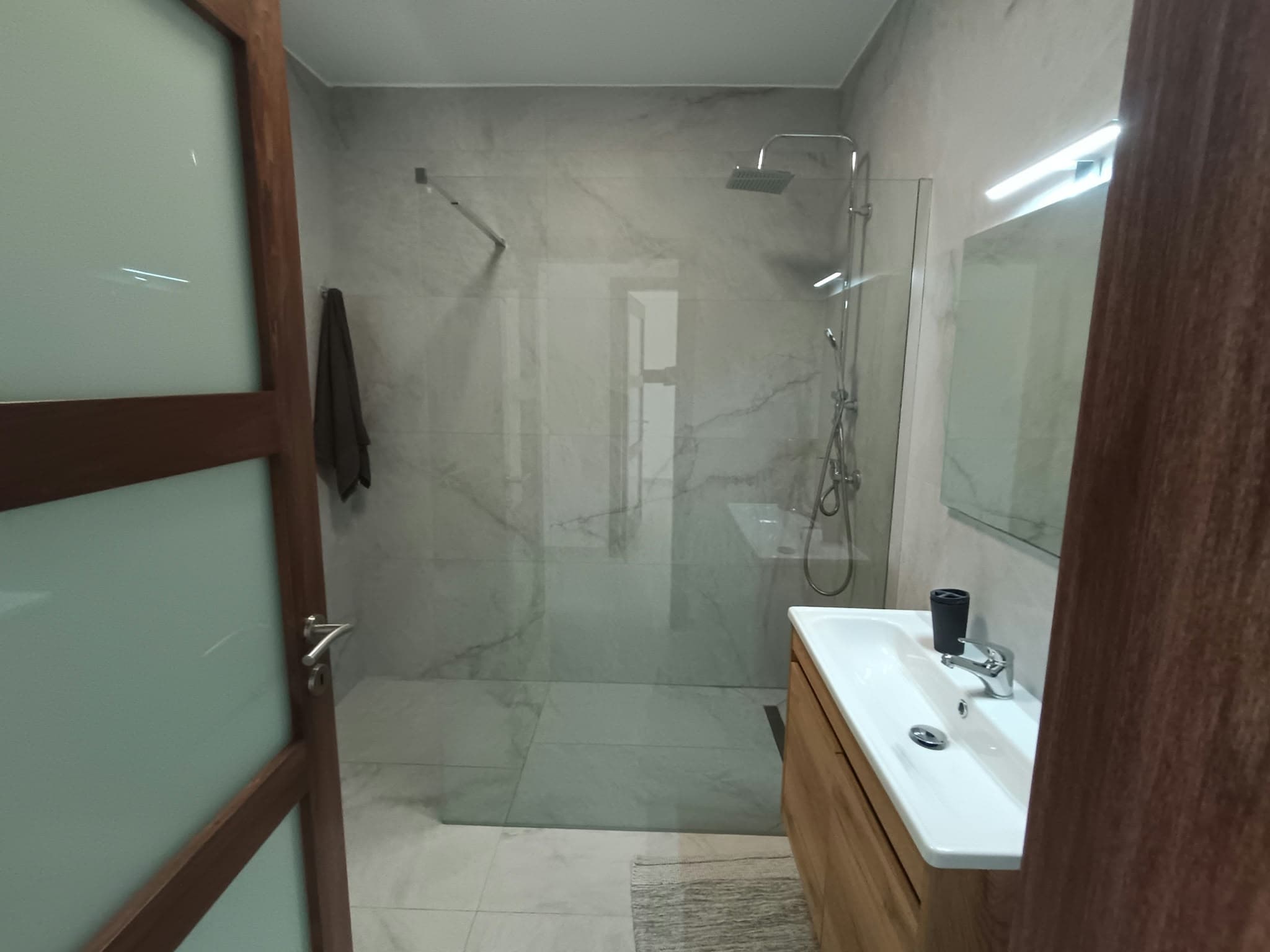 Three Bedroom Apartment with a Large Terrace and Valley Views in Mosta - thumbnail 15