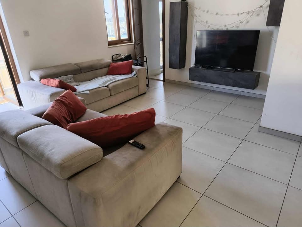Large Three Bedroom apartment in Floriana - thumbnail 2