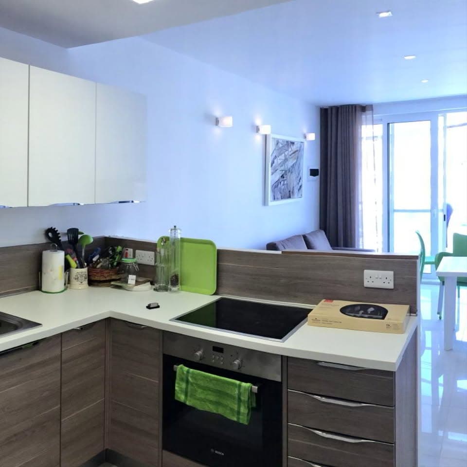 Townhouse in St Julians - thumbnail 10