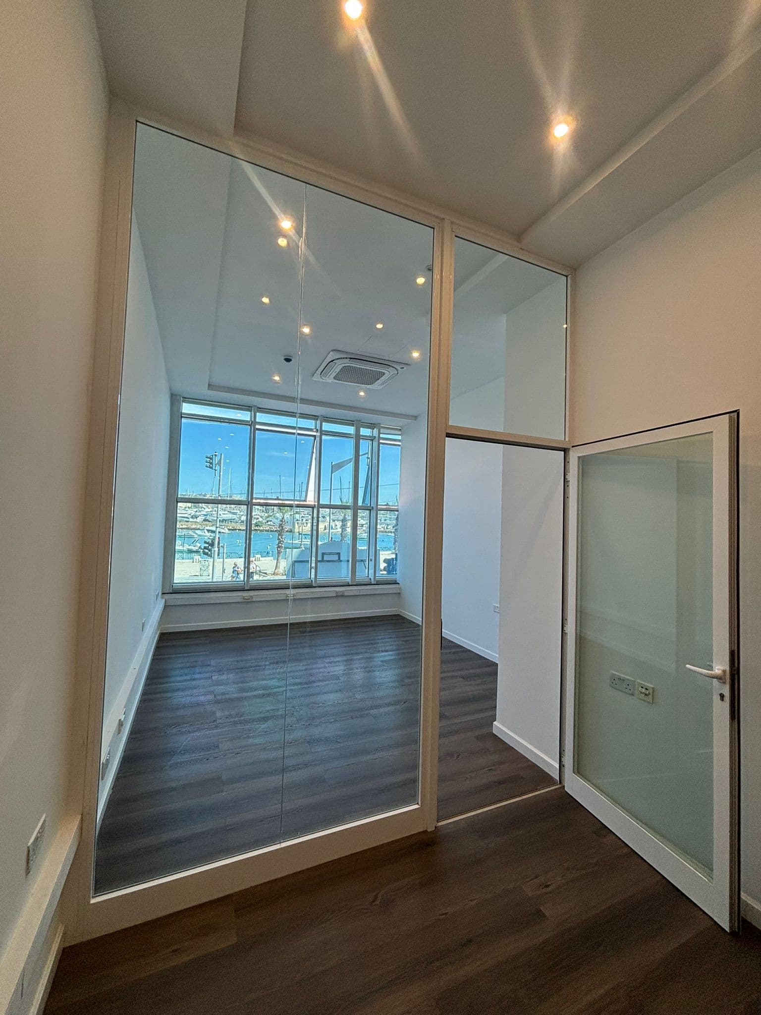 Office in Gzira - thumbnail 2