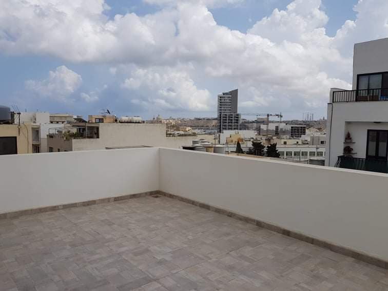 Penthouse in Gzira - thumbnail 11