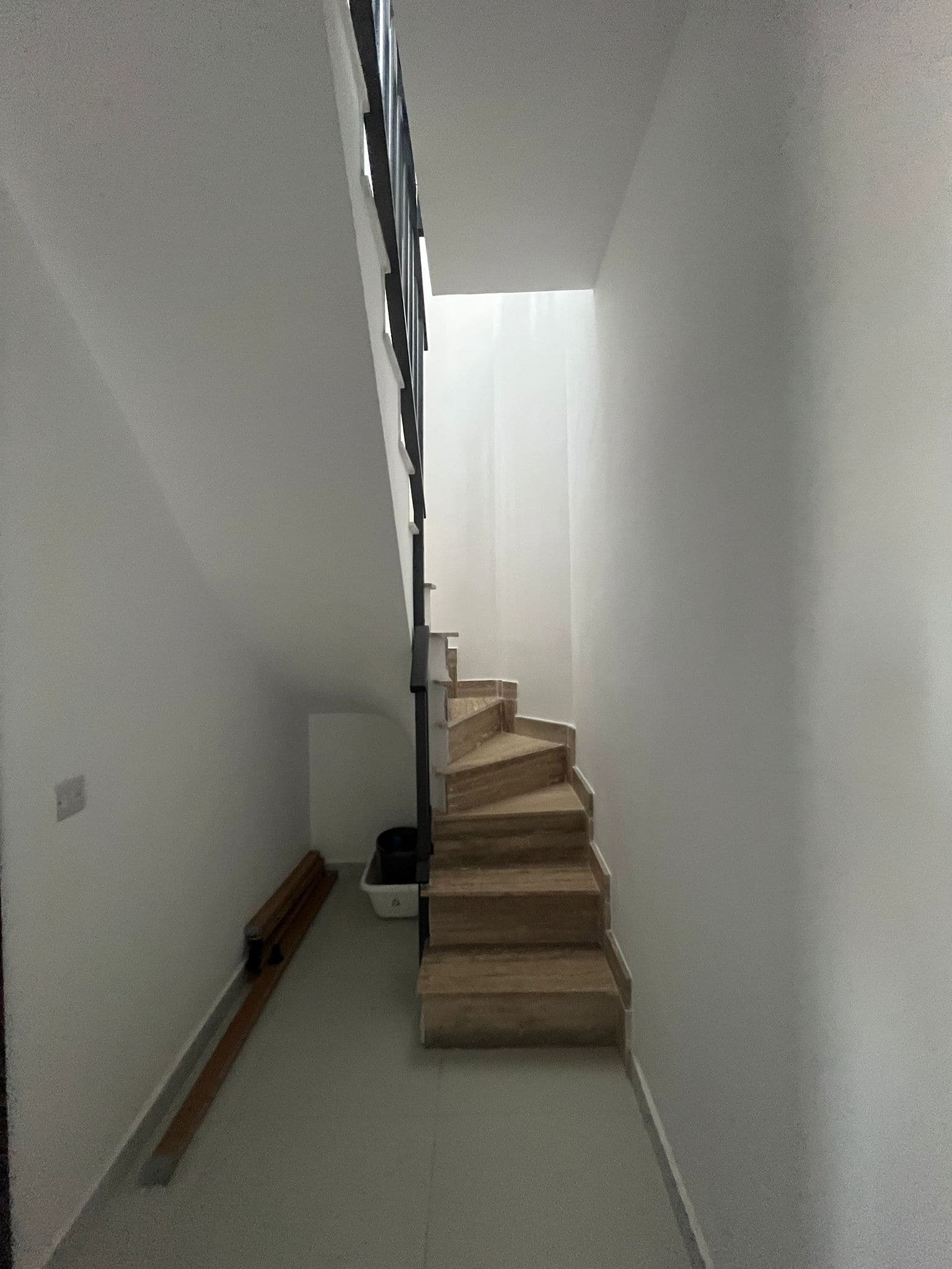 Two Bedroom Corner Penthouse with Large Terrace in Marsa - thumbnail 7