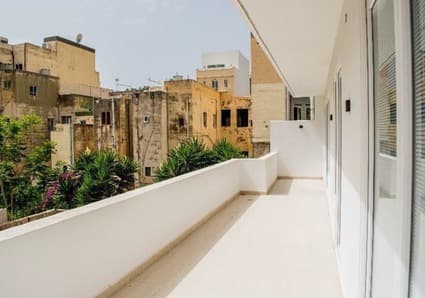 Apartment in Gzira - Photo 1 of 4