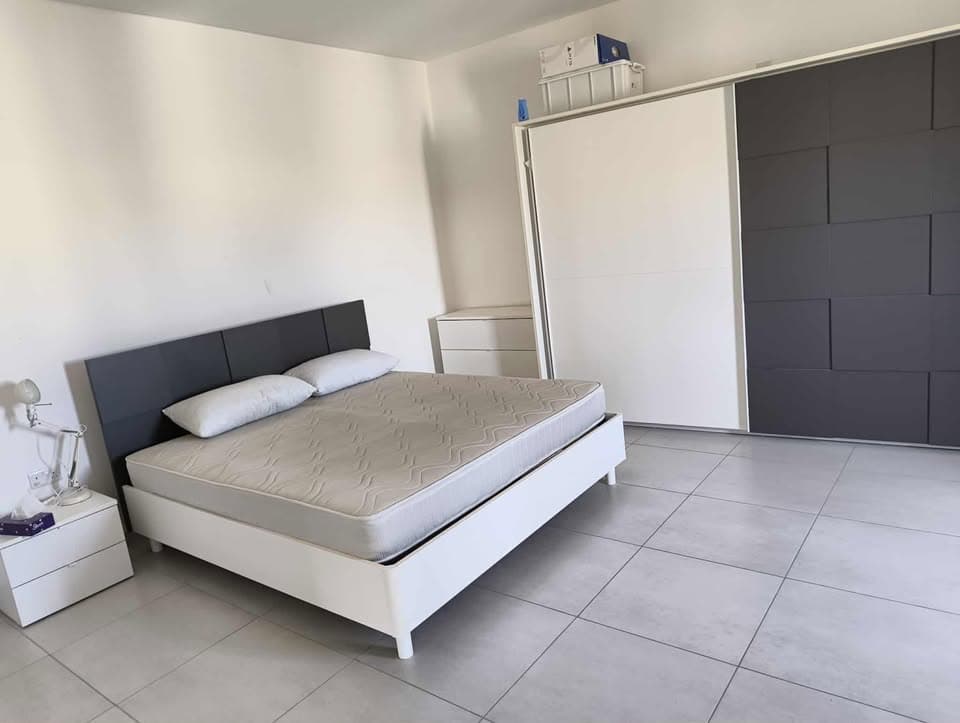 Large Three Bedroom apartment in Floriana - thumbnail 9