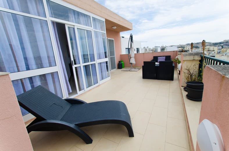 Duplex Penthouse in Gzira - thumbnail 3