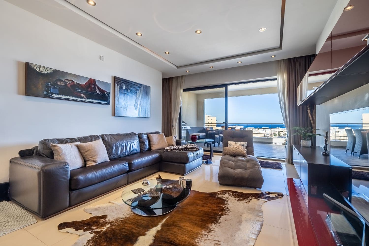 Three bedroom Apartment with Large Terrace and Seaview in Qawra - thumbnail 9