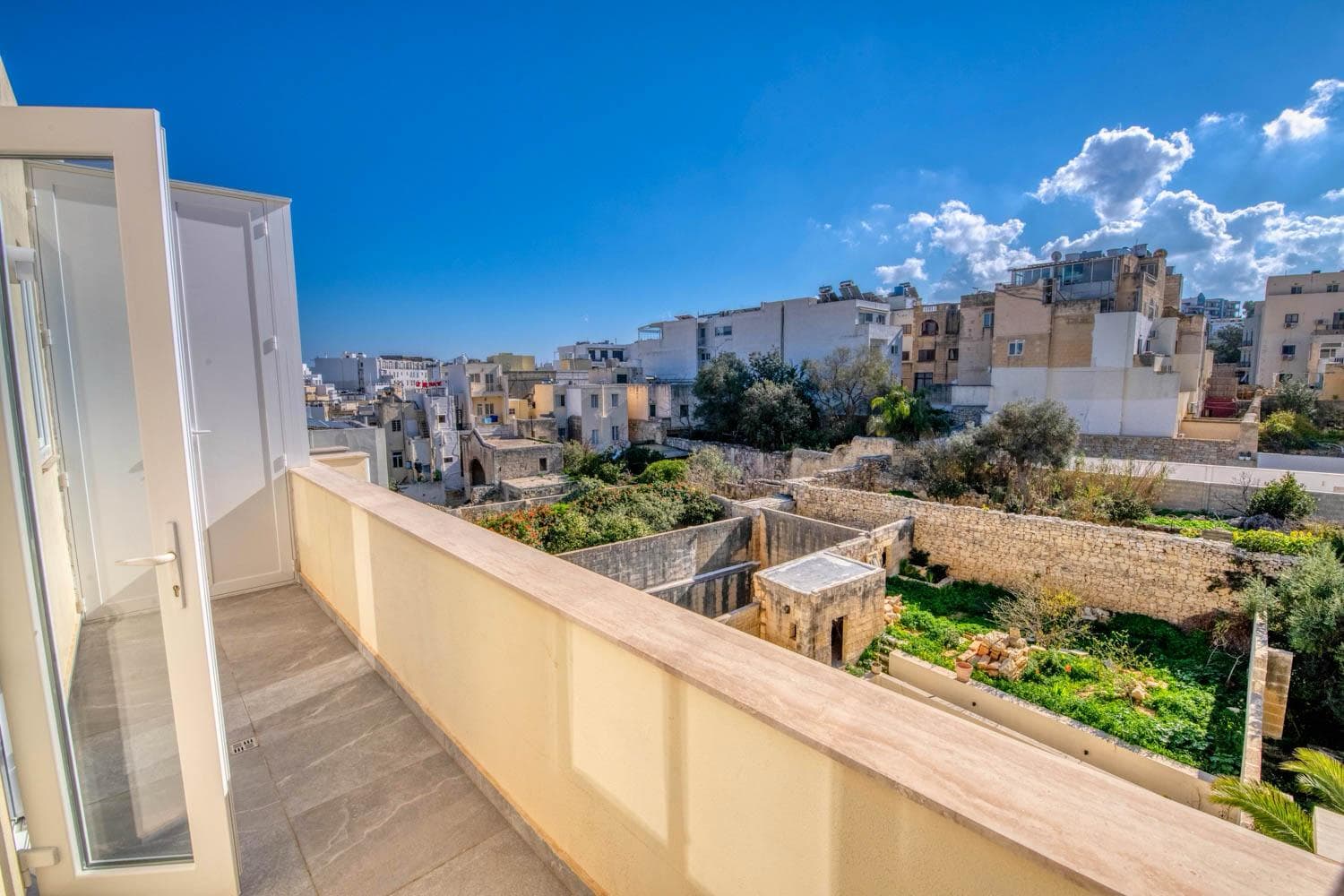 Penthouse in St. Julians - thumbnail 15