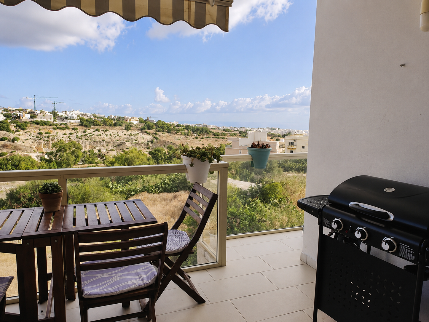 Apartment in San Gwann - Photo 1 of 14