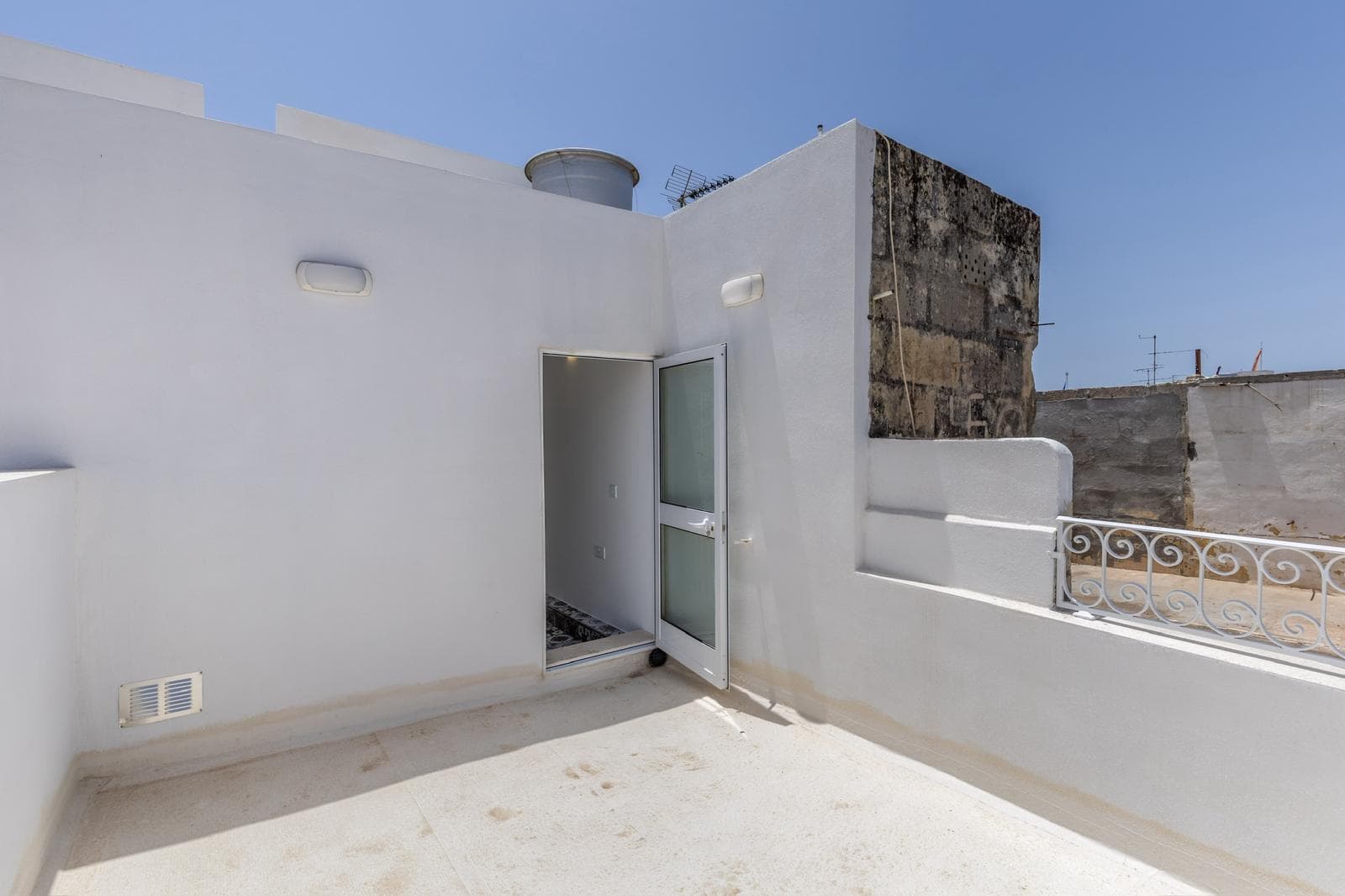 Townhouse in Luqa - thumbnail 3