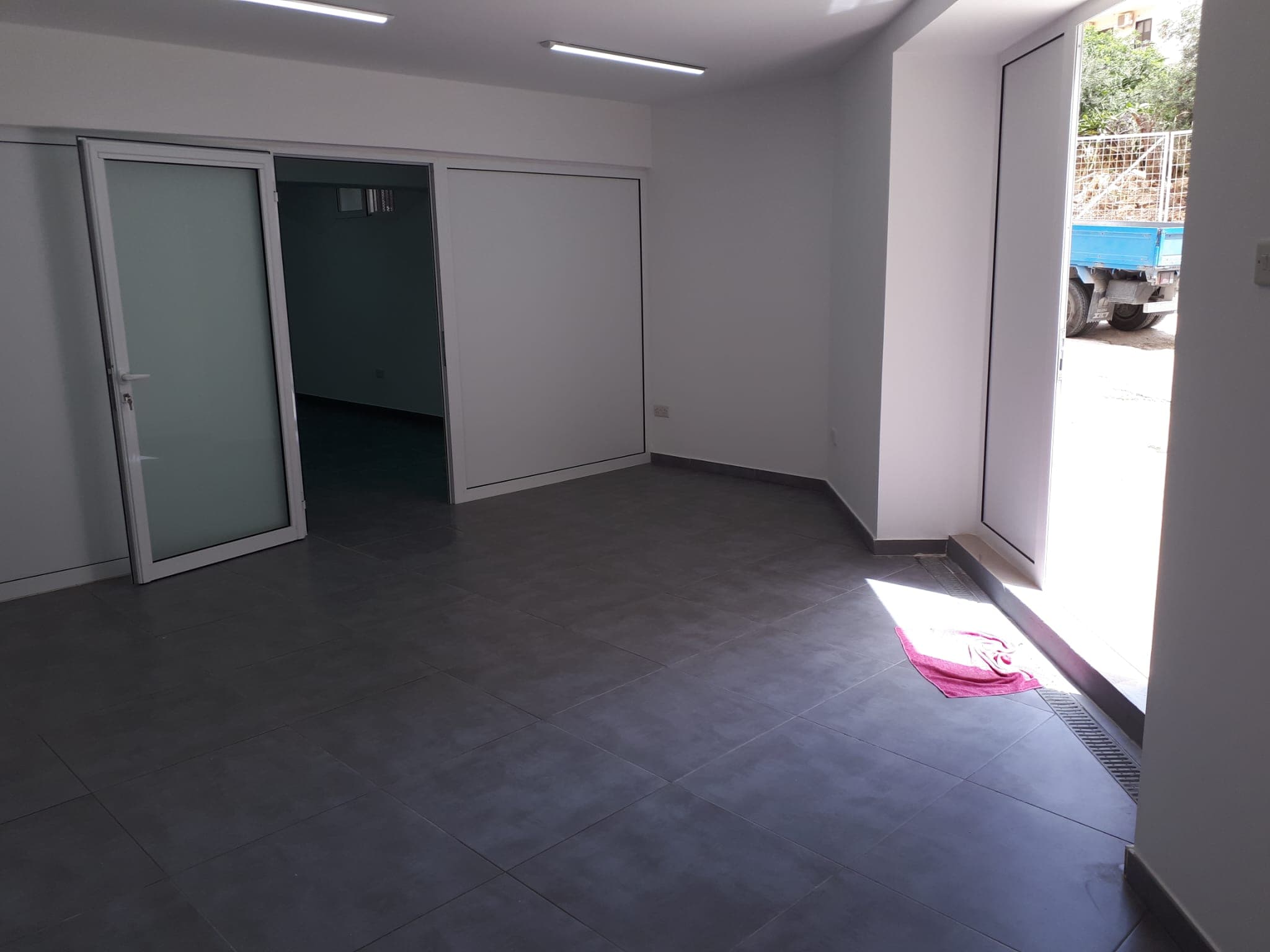 Office in Sliema - thumbnail 2