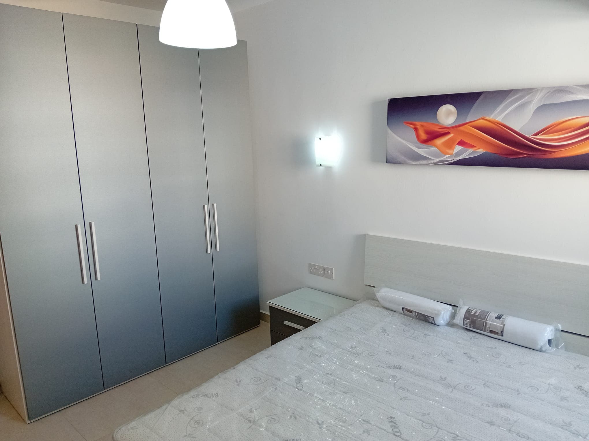 Three Bedroom Apartment with a Balcony in Gzira - thumbnail 8