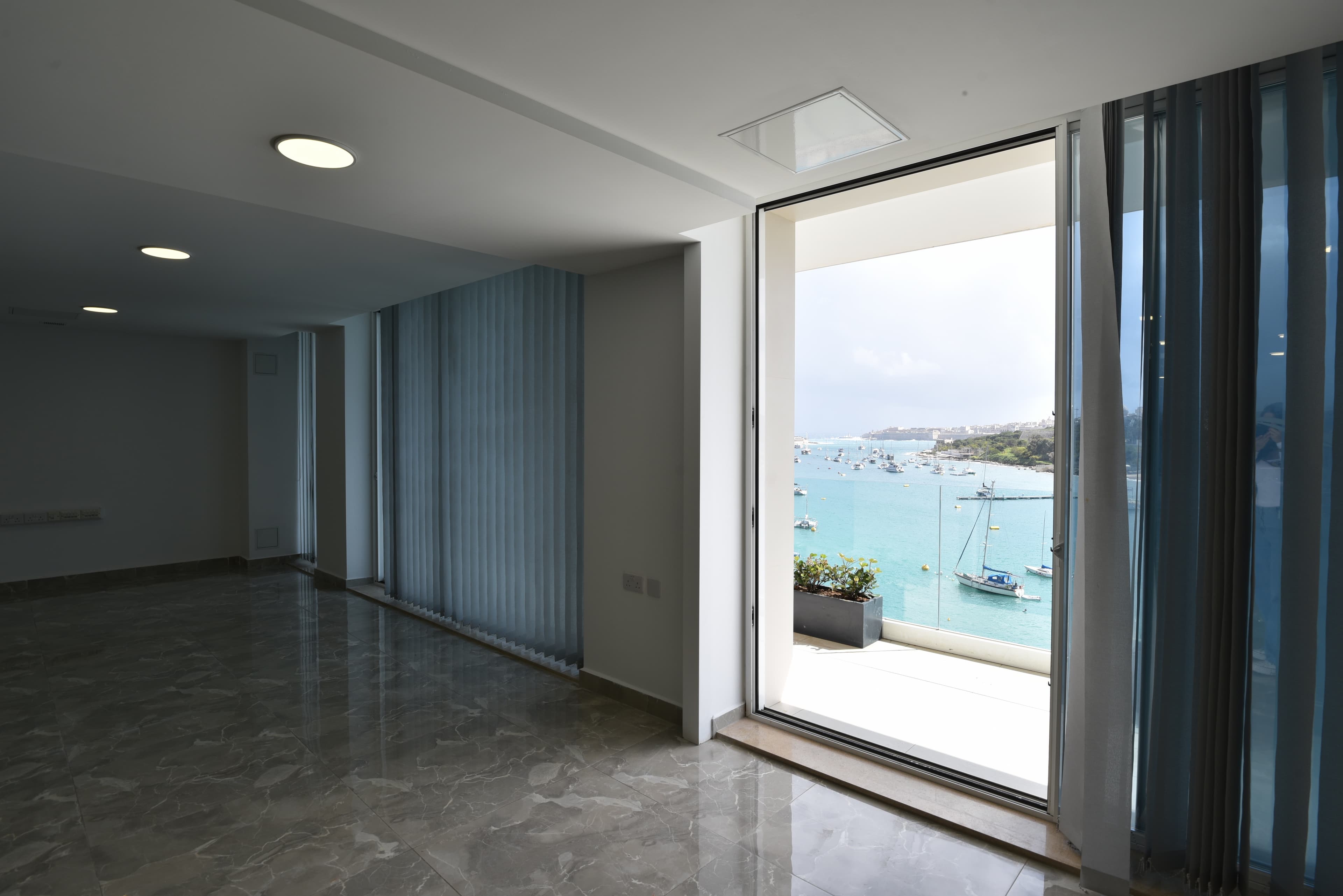 Office in Sliema - thumbnail 2