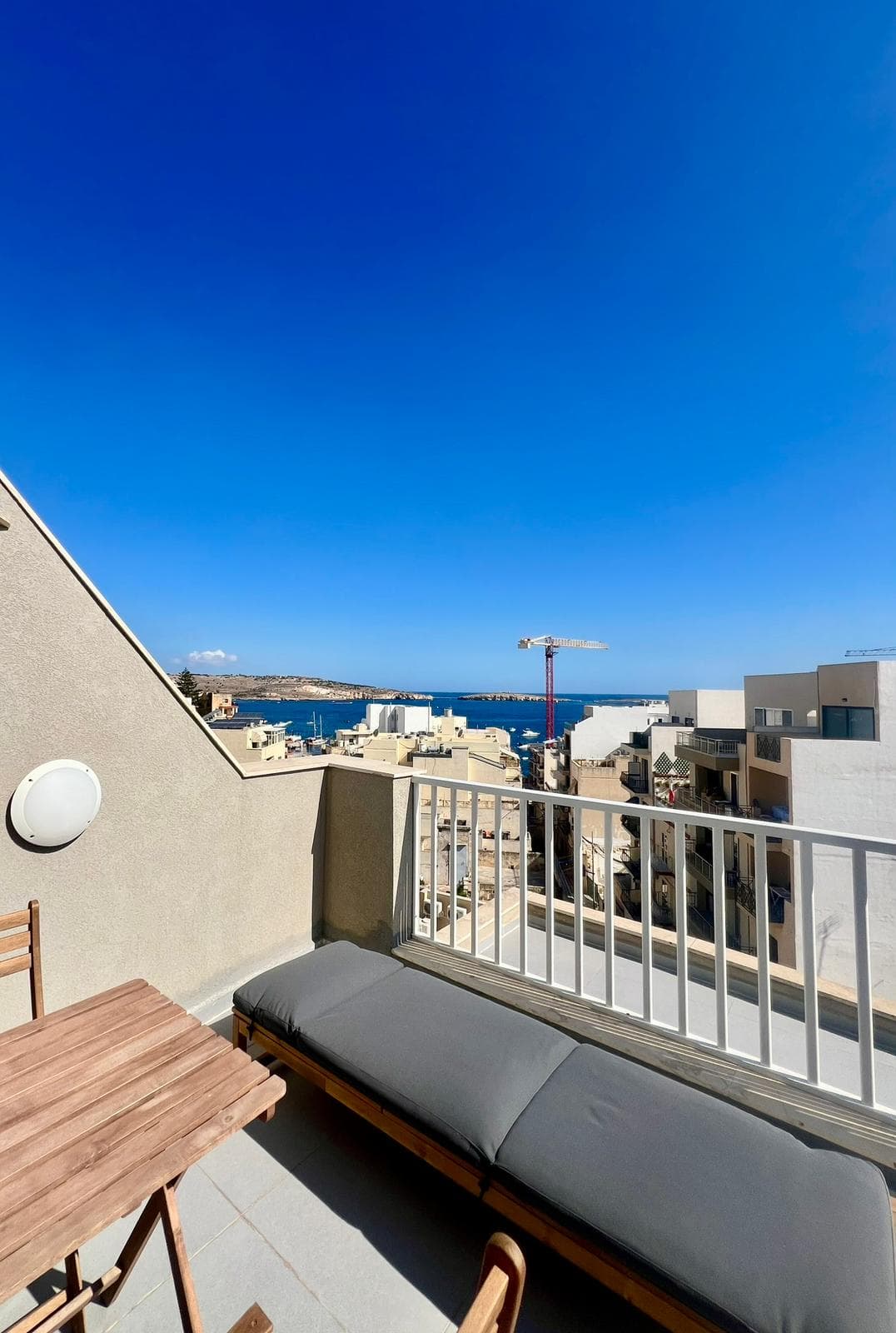 Penthouse in St. Pauls Bay - thumbnail 2
