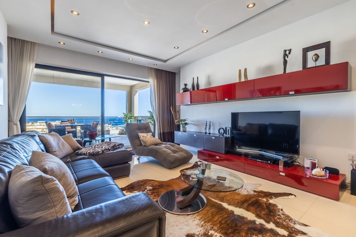 Three bedroom Apartment with Large Terrace and Seaview in Qawra - thumbnail 5