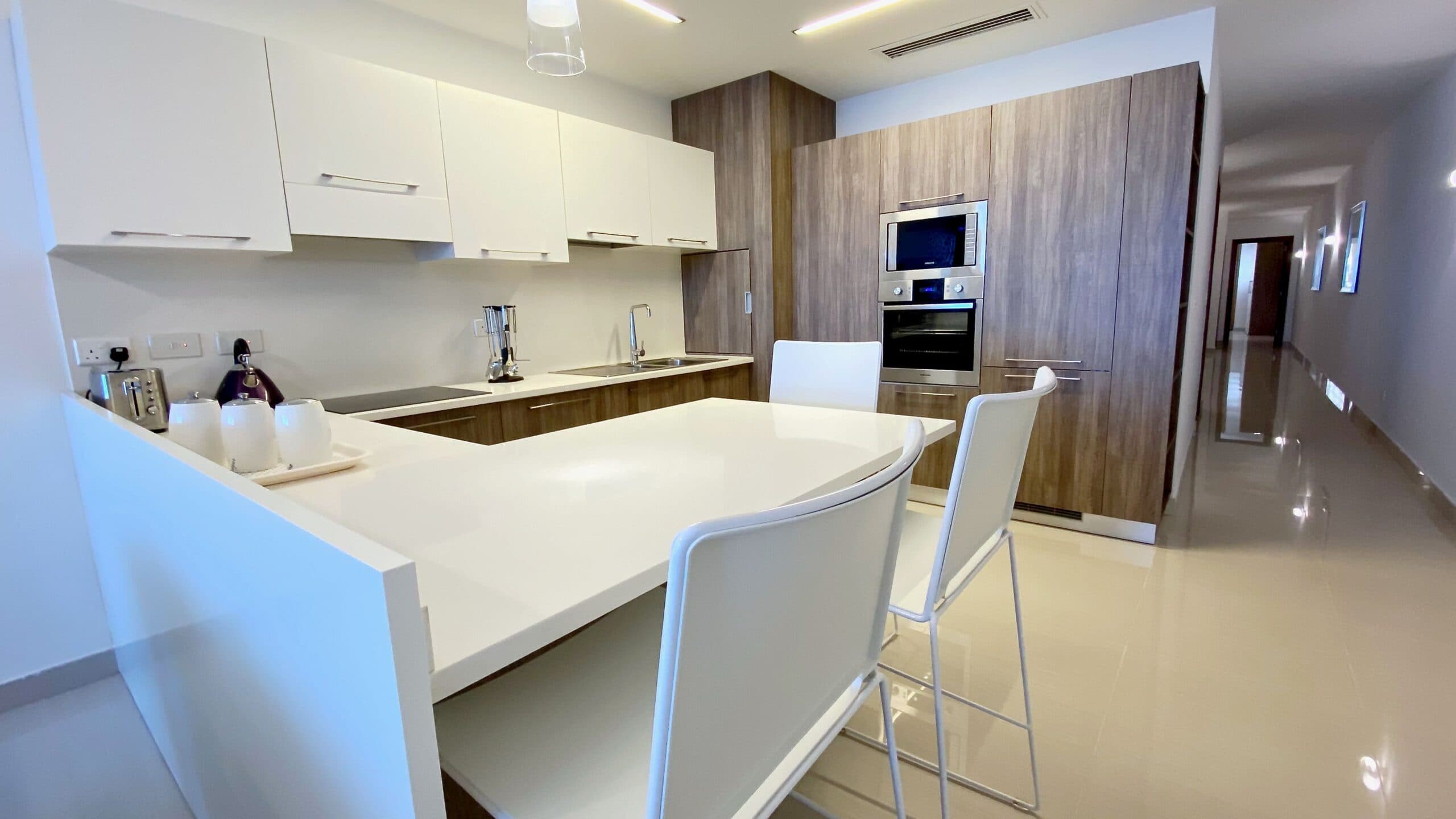 Apartment on the Sliema Seafront - thumbnail 3