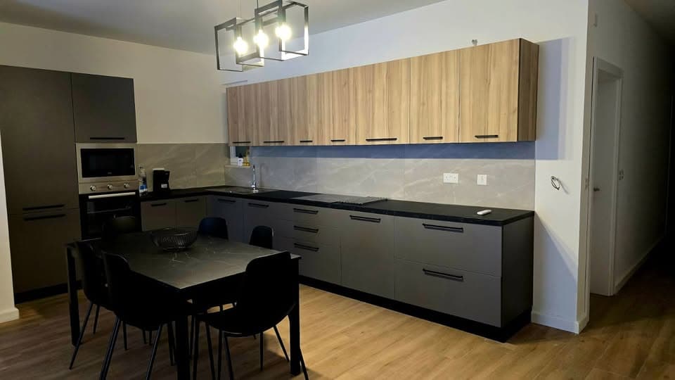 Apartment in Victoria - thumbnail 3