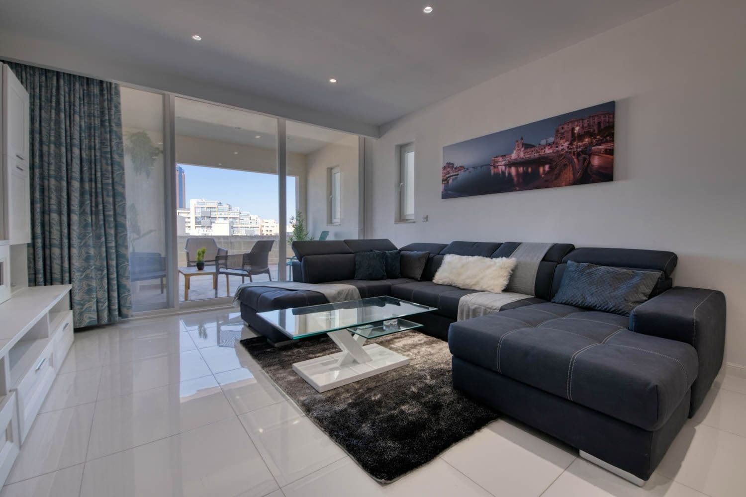 Penthouse in St. Julians - thumbnail 33