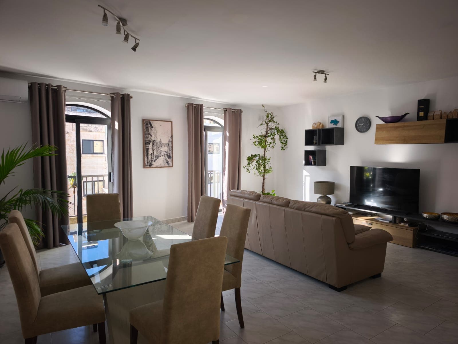 Maisonette in St Julians - Photo 1 of 8