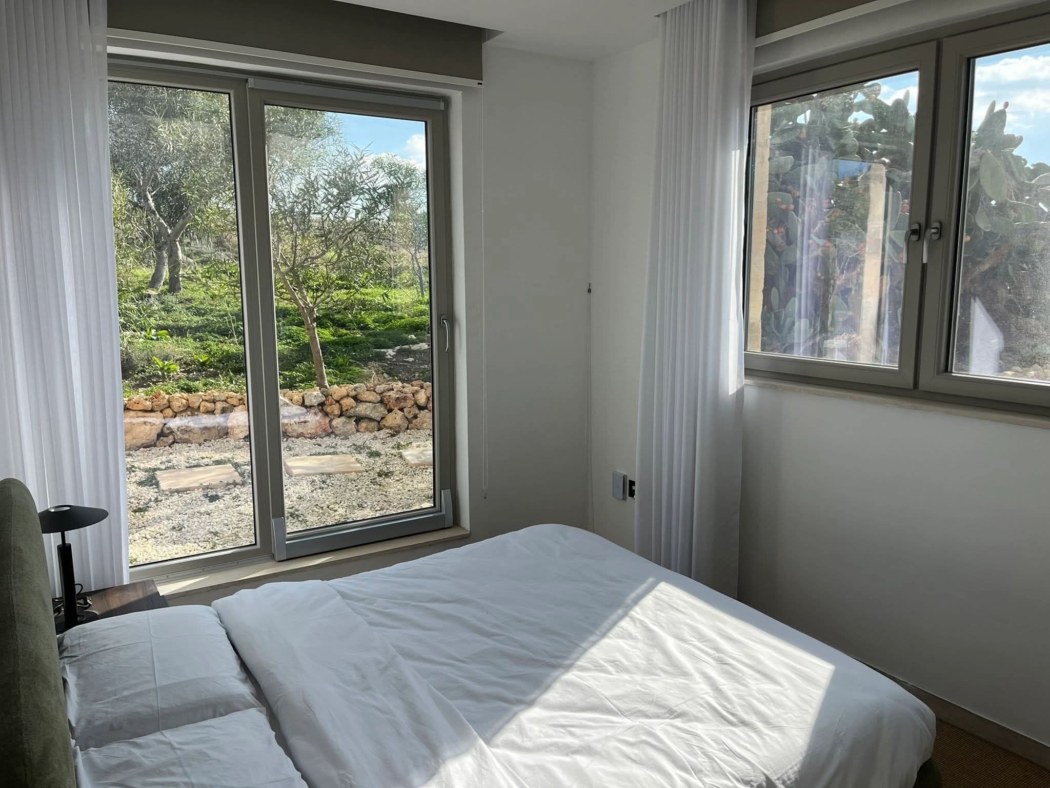 Fully Detached & Exclusive Villa with infinity Pool and Seaview's in Mgarr - thumbnail 26