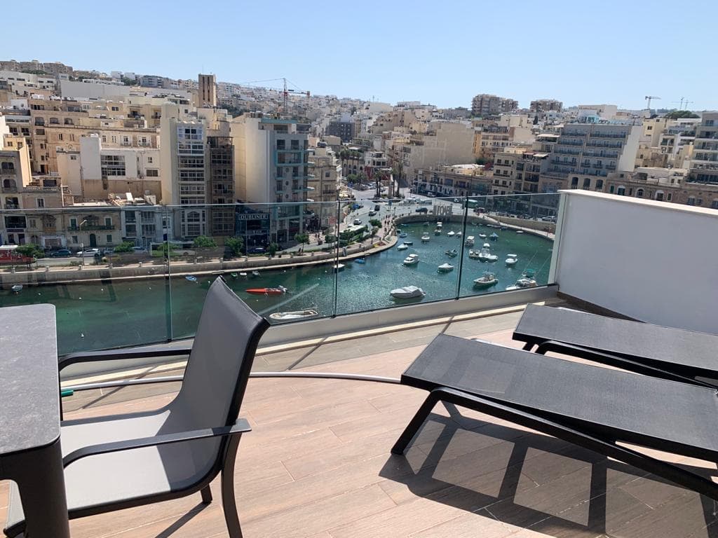 Penthouse in St. Julians - thumbnail 21