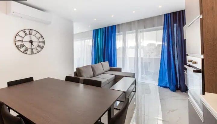 Penthouse in St Julians - thumbnail 4