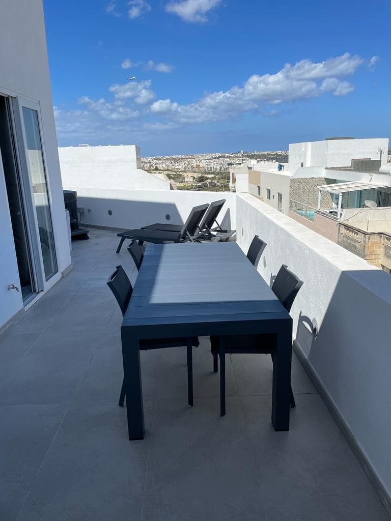 Penthouse in Zebbug - thumbnail 16