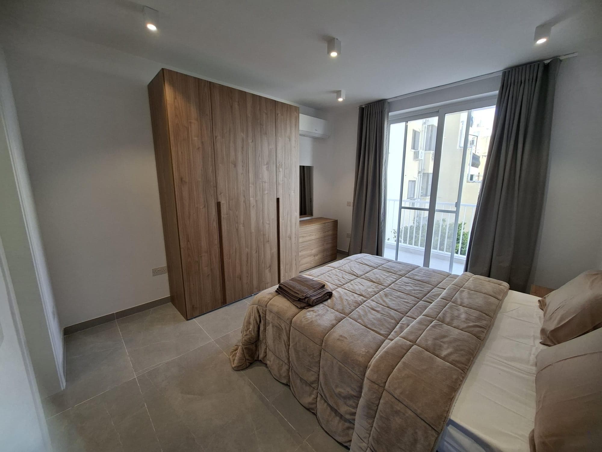Two Bedroom Apartment with Seaview in Bugibba  - thumbnail 9