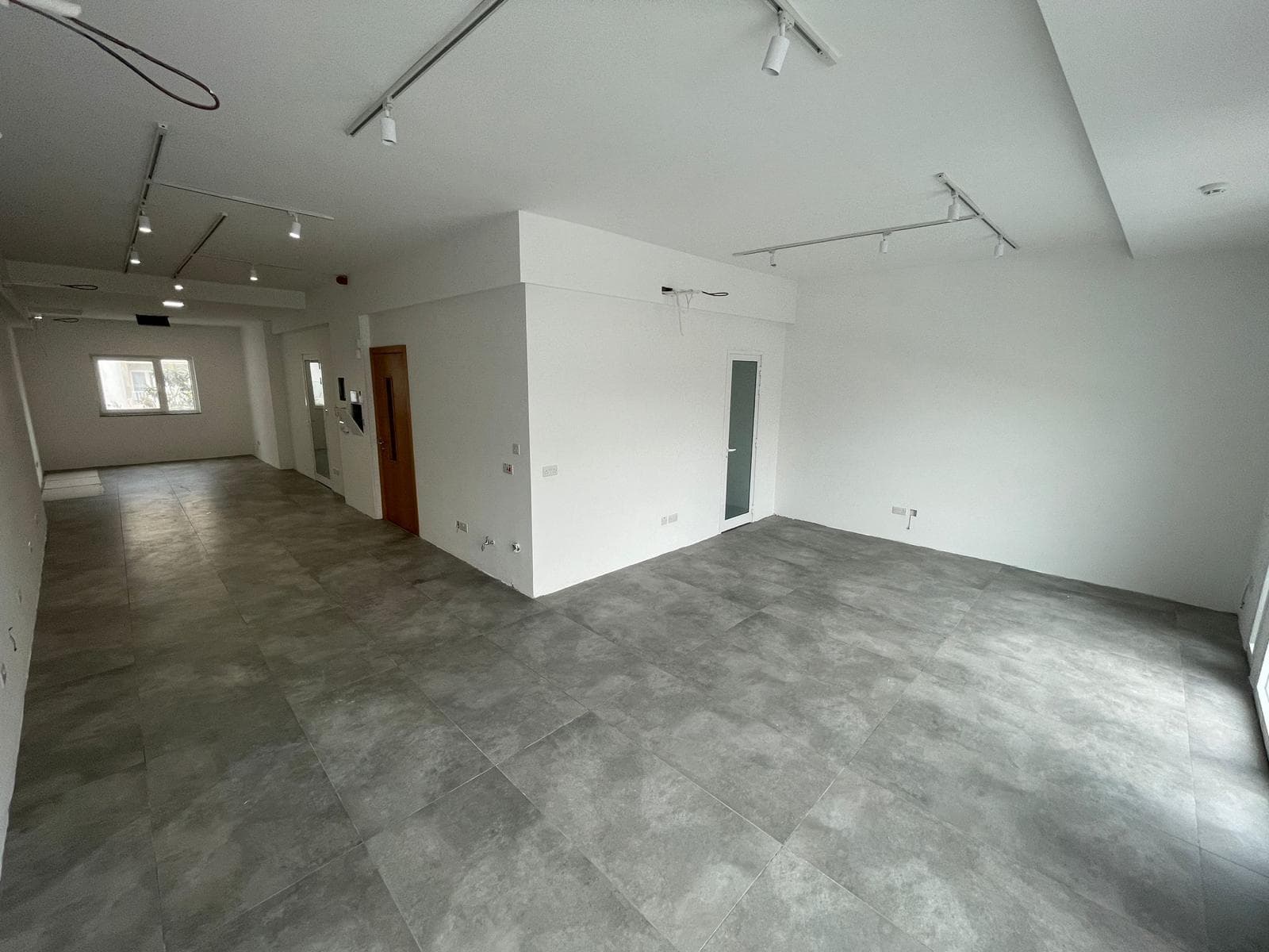 Office in Attard - thumbnail 2