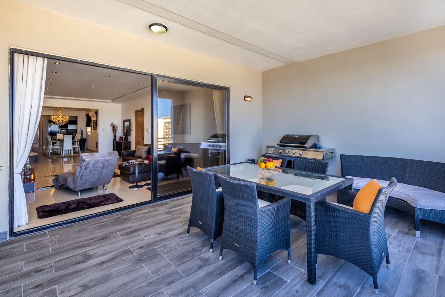 Three bedroom Apartment with Large Terrace and Seaview in Qawra - thumbnail 3