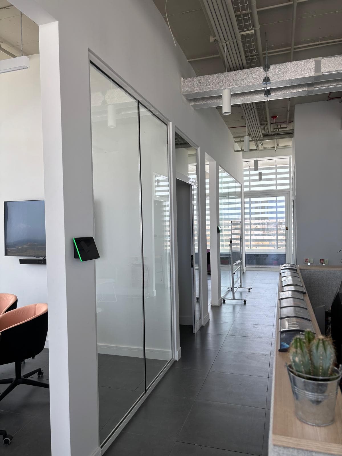Office space in Ta' Xbiex - thumbnail 16