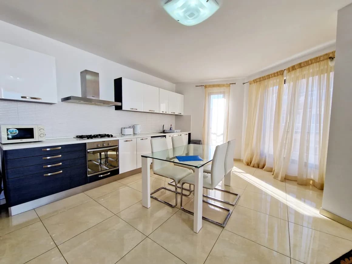Two Bedroom Apartment with Balconies in Bugibba - thumbnail 10