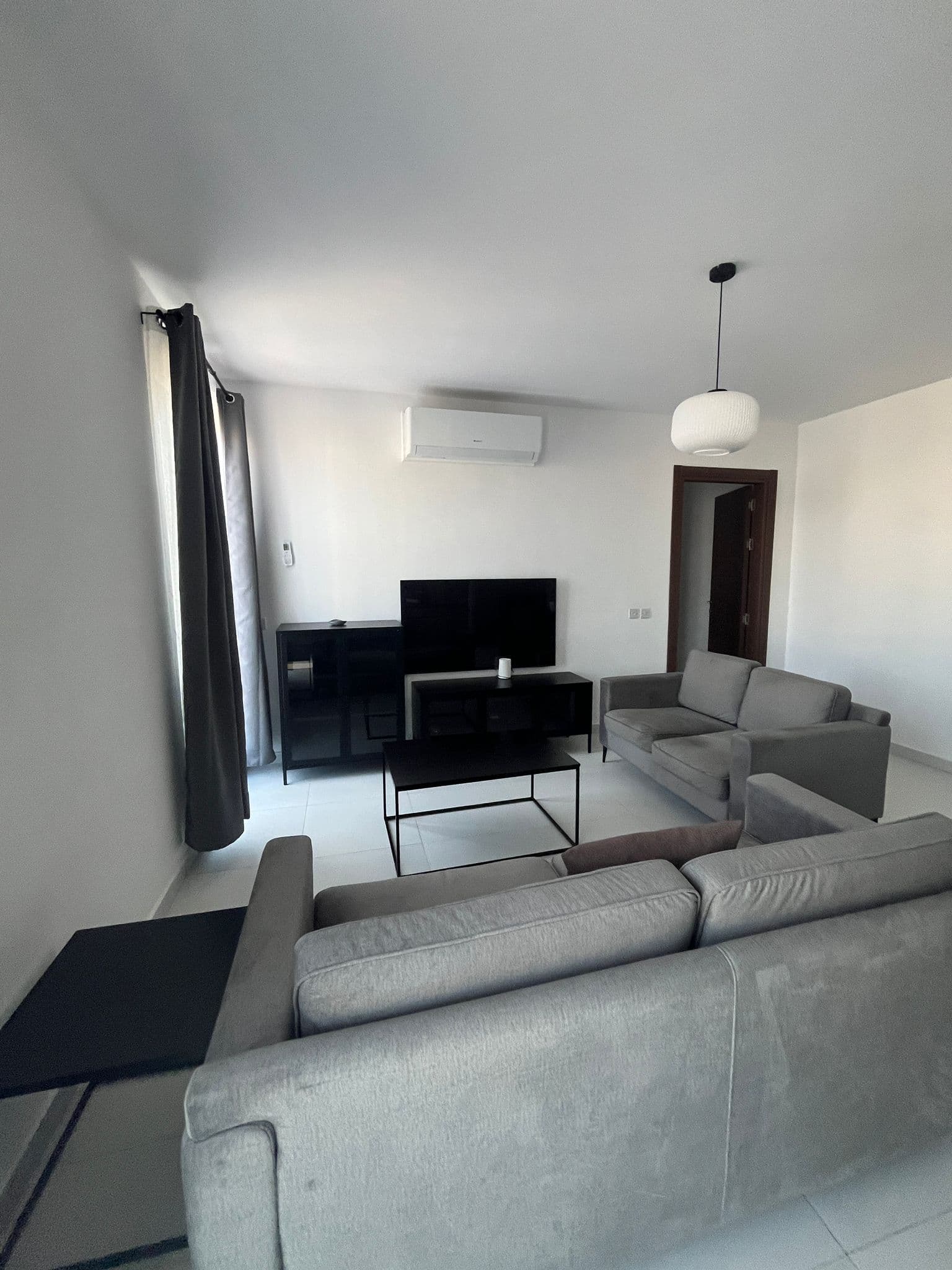 Two Bedroom Corner Penthouse with Large Terrace in Marsa - thumbnail 5
