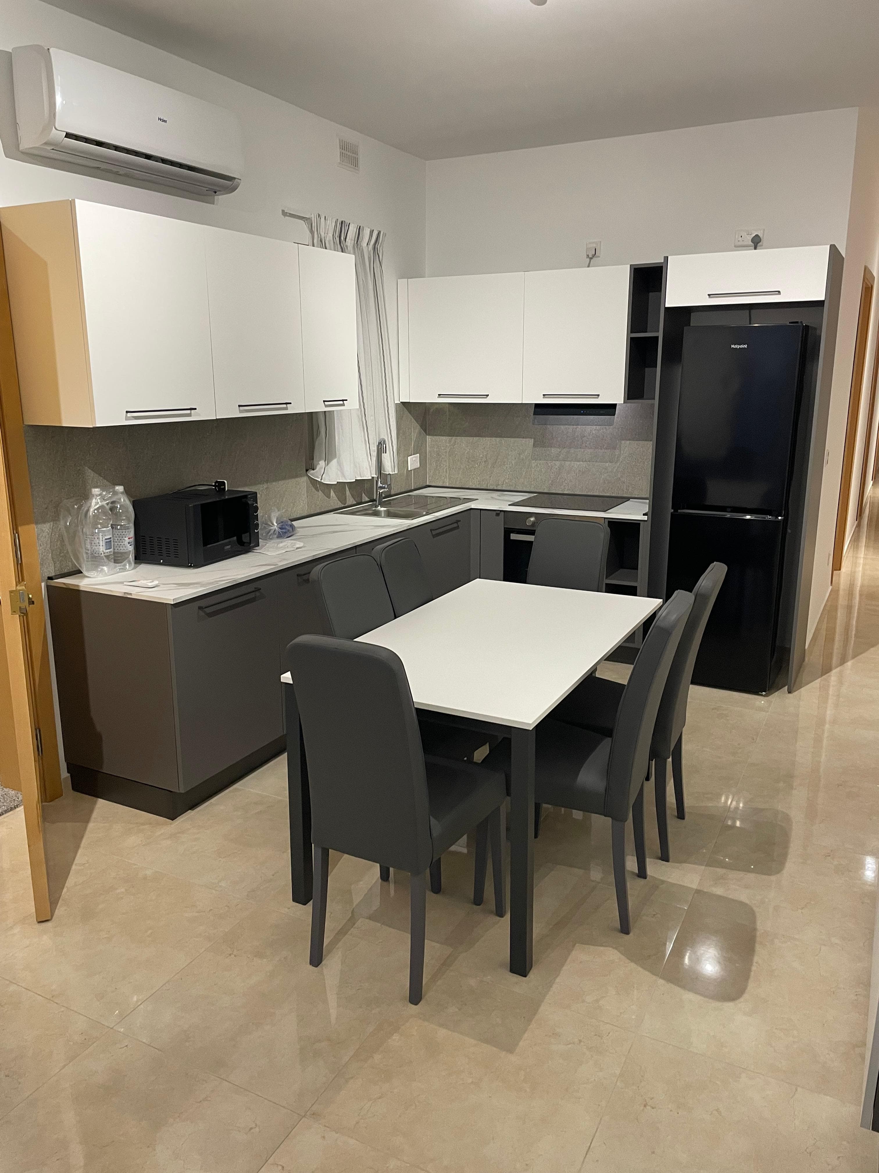 Three Bedroom Penthouse with Large Terrace in Zurrieq - thumbnail 9