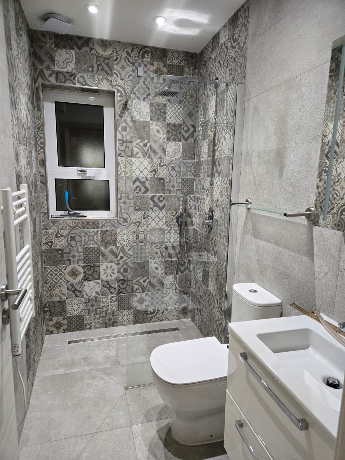 A Three bedroom with a terrace facing the seafront in central Sliema - thumbnail 22