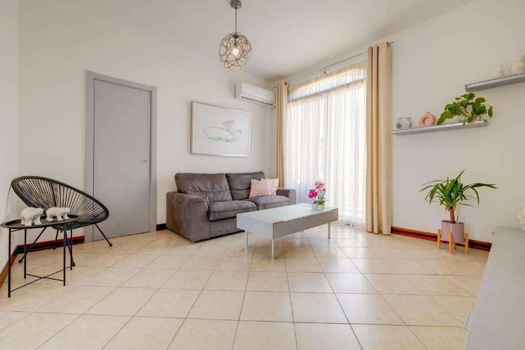 Apartment in Sliema - thumbnail 2